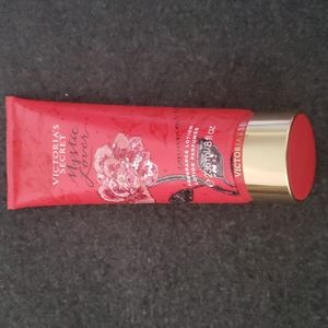 Victoria's Secret Mystic Lover body lotion